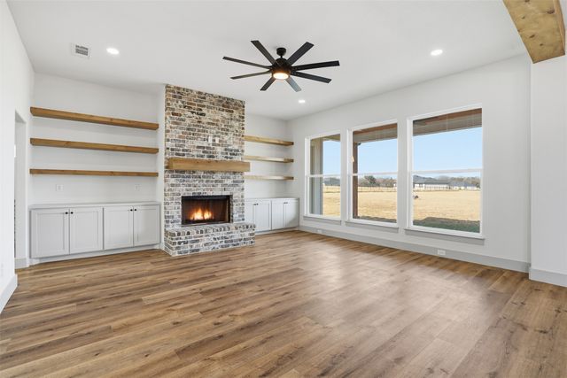 1081 Paradise Parkway, Poolville, TX 76487