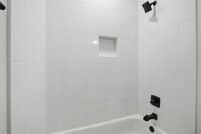 1081 Paradise Parkway, Poolville, TX 76487