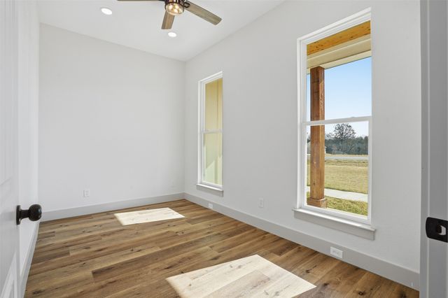 1081 Paradise Parkway, Poolville, TX 76487