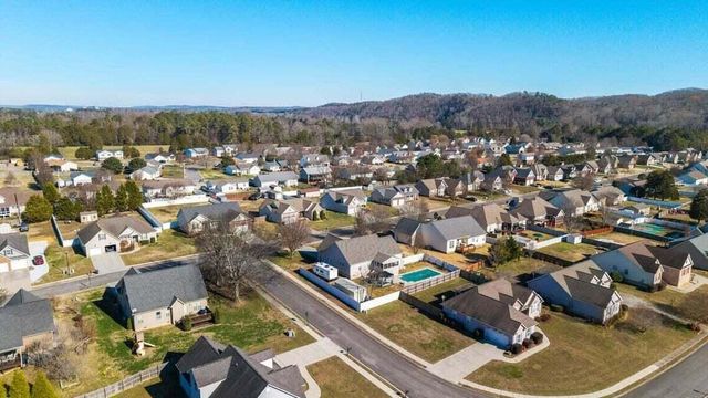 136 Thoroughbred Drive NW, Cleveland, TN 37312