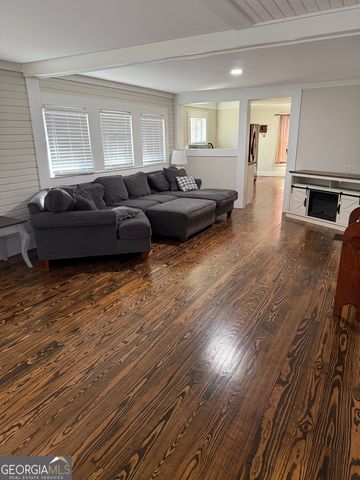 6937 W Currahee Street, Toccoa, GA 30577