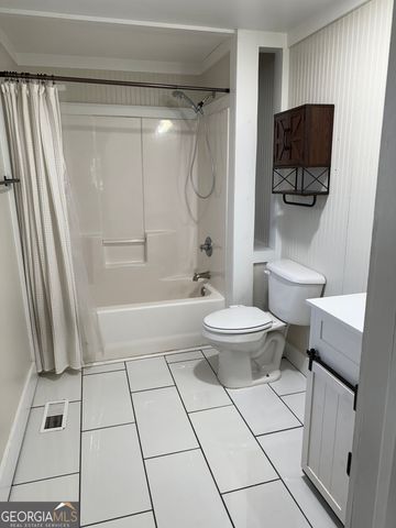 6937 W Currahee Street, Toccoa, GA 30577