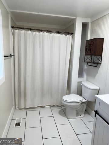 6937 W Currahee Street, Toccoa, GA 30577