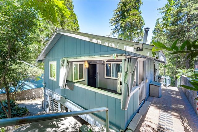 771 Woodland, Crestline, CA 92325
