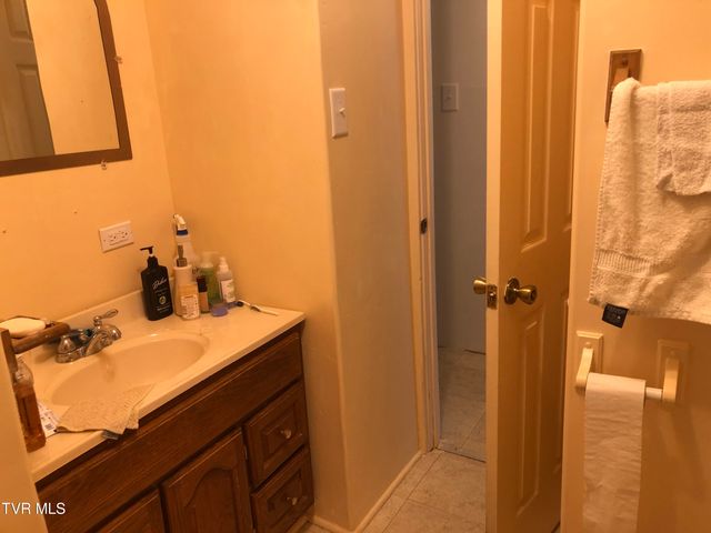 107 Love Blevins Lane, Erwin, TN 37650