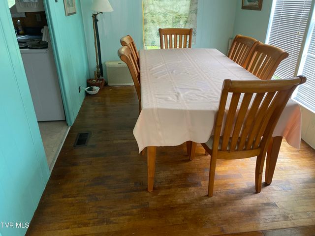 107 Love Blevins Lane, Erwin, TN 37650