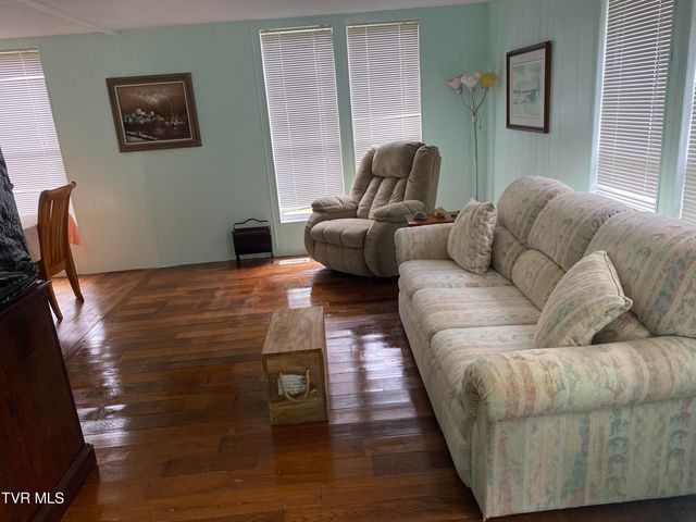 107 Love Blevins Lane, Erwin, TN 37650