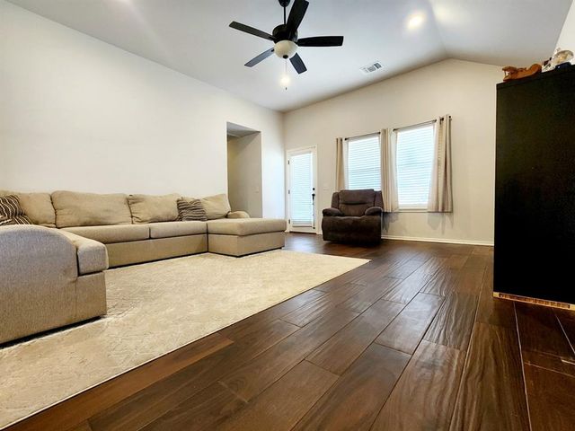 18600 Luna Drive, Edmond, OK 73012
