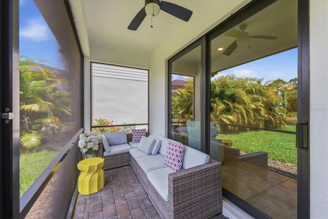 6126 BLUESTAR COURT, Lakewood Ranch, FL 34211