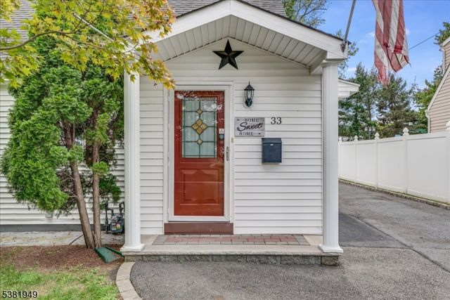 33 Sunset Dr, Clark Twp., NJ 07066