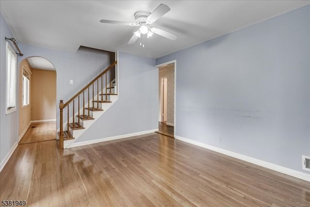 33 Sunset Dr, Clark Twp., NJ 07066