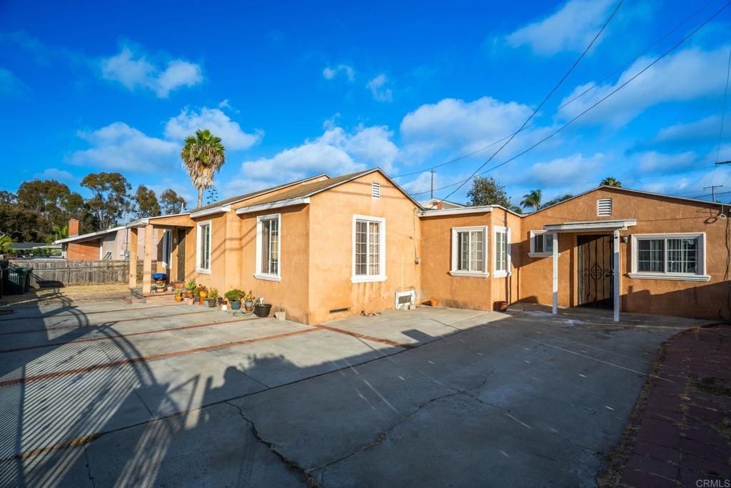 140 Palm Ave, National City, CA 91950 — exterior