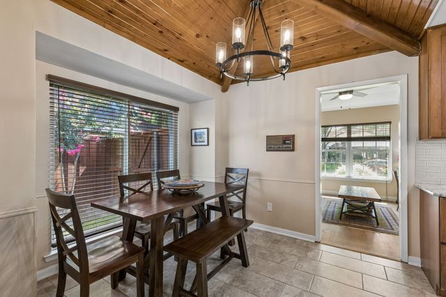 411 Creekside Drive, Richardson, TX 75081