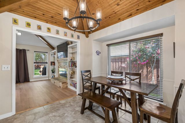 411 Creekside Drive, Richardson, TX 75081