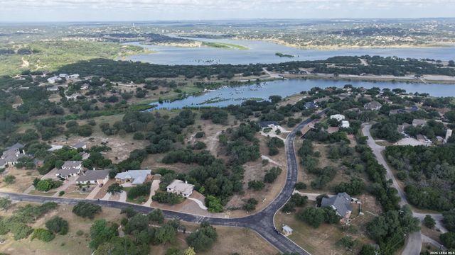 1243 KINGS COVE DR, Canyon Lake, TX 78133