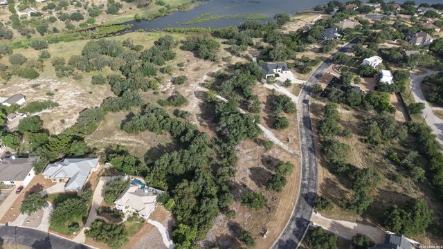 1243 KINGS COVE DR, Canyon Lake, TX 78133