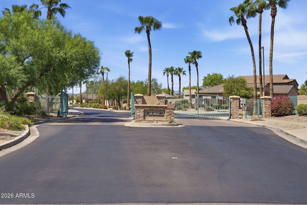 13550 W CYPRESS Street, Goodyear, AZ 85395 — exterior