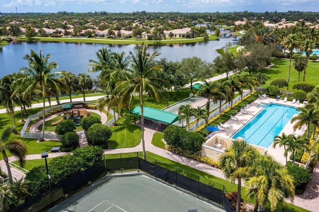 8222 Dominica Place, Wellington, FL 33414