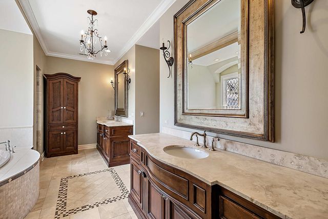 443 S Madison Street, Hinsdale, IL 60521