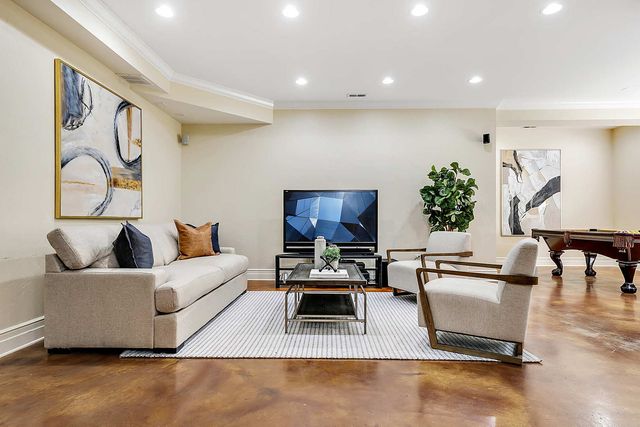 443 S Madison Street, Hinsdale, IL 60521