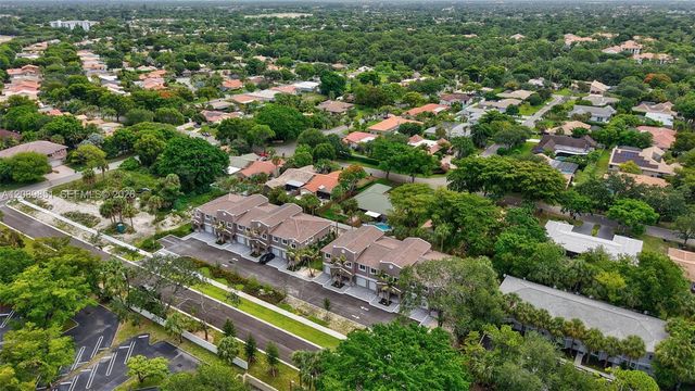 1533 NW 94th Way, Coral Springs, FL 33071