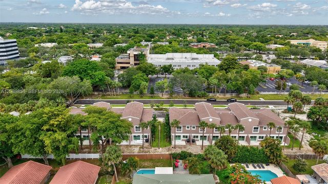 1533 NW 94th Way, Coral Springs, FL 33071