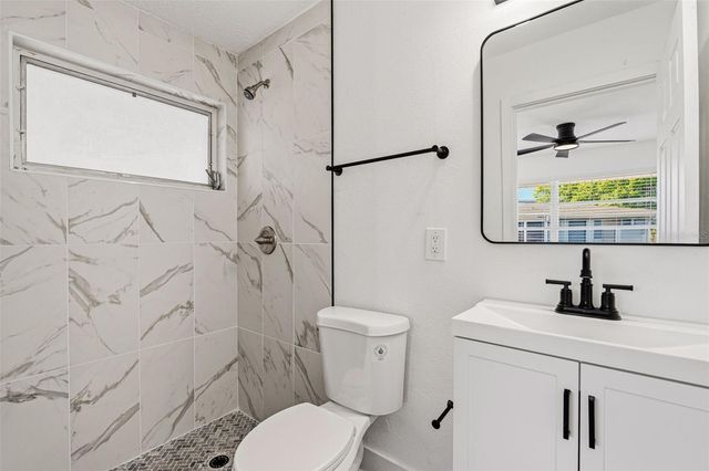 5632 ESPANOLA AVENUE, North Port, FL 34287