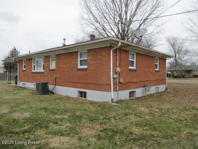 4330 Bayberry Dr, Louisville, KY 40216