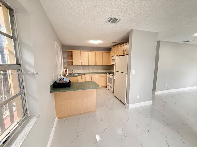 252 NW 50th Avenue 252, Miami, FL 33126