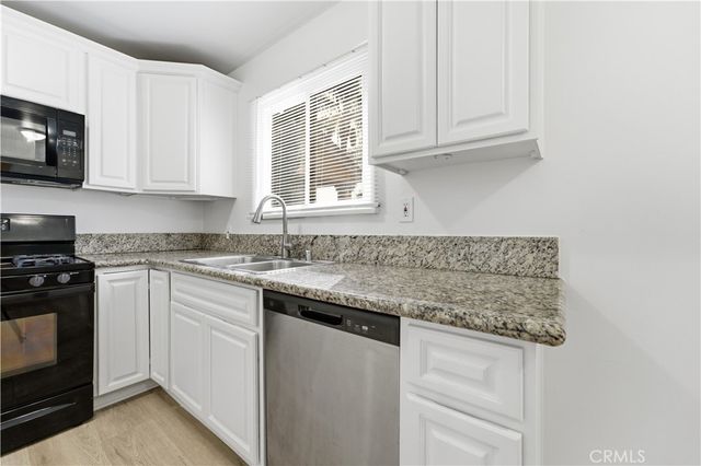 10255 Newville Avenue, Downey, CA 90241