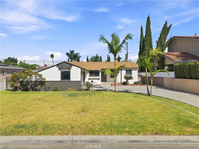 10255 Newville Avenue, Downey, CA 90241