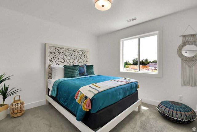 808 W 70 RES, Hyrum, UT 84319