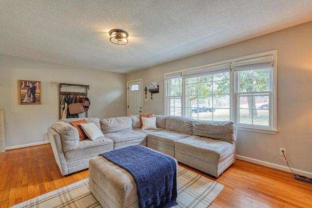 335 Foxhall Road, Spartanburg, SC 29306