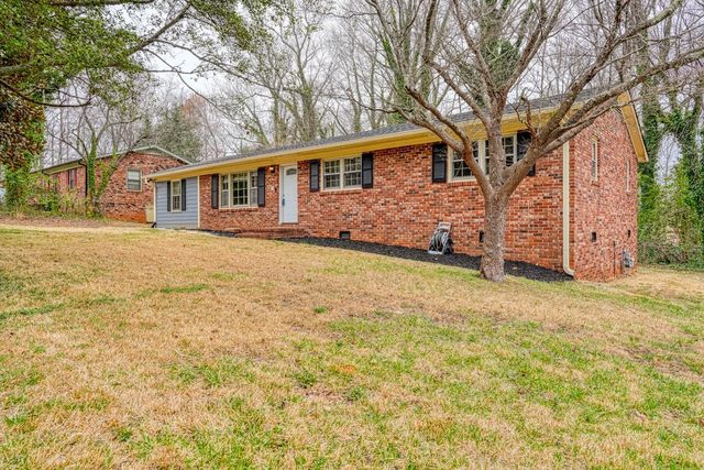 335 Foxhall Road, Spartanburg, SC 29306