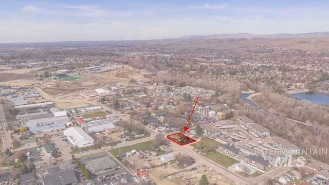 403 E 50th St, Garden City, ID 83714