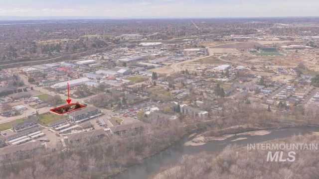 403 E 50th St, Garden City, ID 83714