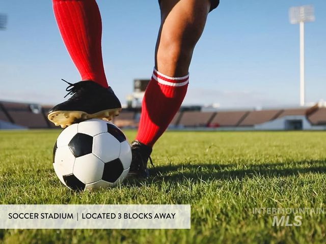 403 E 50th St, Garden City, ID 83714