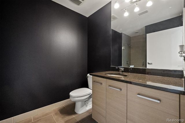 432 S Washington Avenue 1804, Royal Oak, MI 48067