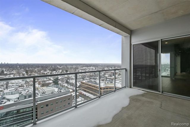 432 S Washington Avenue 1804, Royal Oak, MI 48067