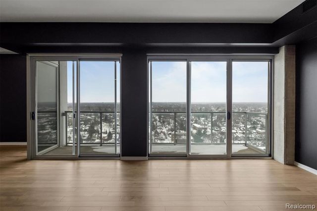 432 S Washington Avenue 1804, Royal Oak, MI 48067