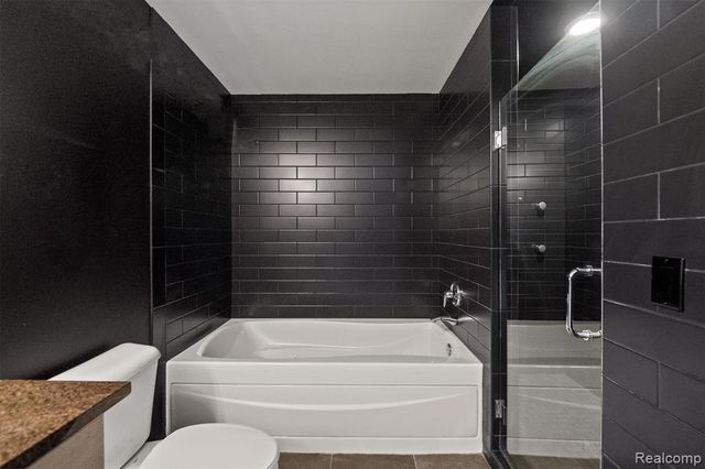 432 S Washington Avenue 1804, Royal Oak, MI 48067