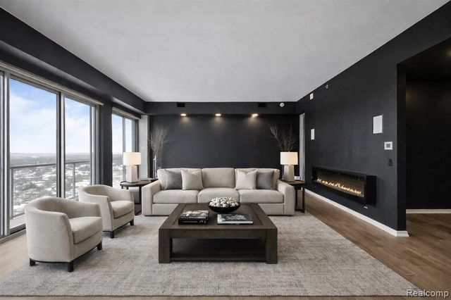 432 S Washington Avenue 1804, Royal Oak, MI 48067