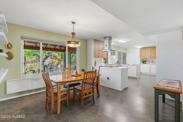 6745 N Quartzite Canyon Place, Tucson, AZ 85718