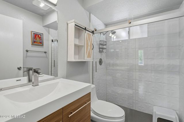 6745 N Quartzite Canyon Place, Tucson, AZ 85718