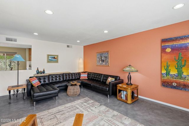 6745 N Quartzite Canyon Place, Tucson, AZ 85718