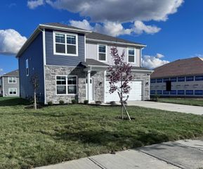 406 Garnet Ranch Drive, Delaware, OH 43015