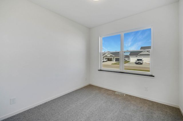 2720 Autumn Woods Drive, Cedar Falls, IA 50613