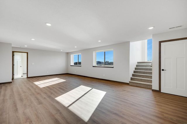 2720 Autumn Woods Drive, Cedar Falls, IA 50613