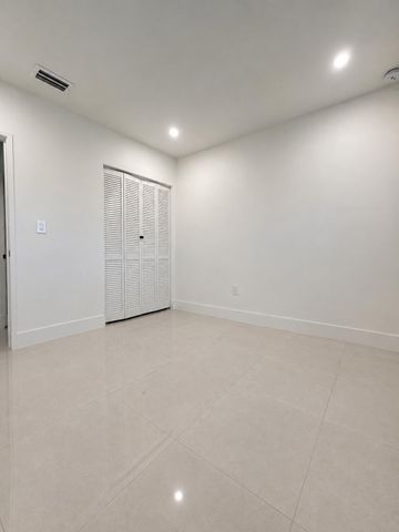 345 Pinehurst Road, West Palm Beach, FL 33461