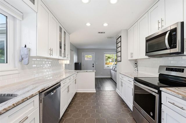 4410 W EUCLID AVENUE, Tampa, FL 33629